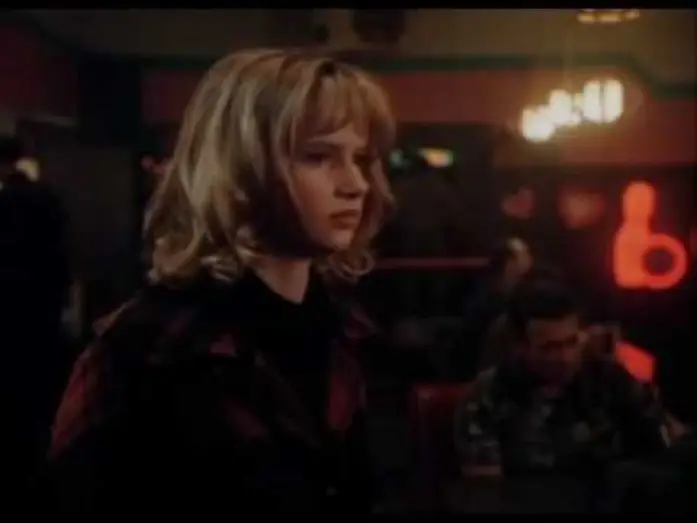 Watch film Too Young to Die — Too young to die? / Juliette Lewis Bratt Pitt