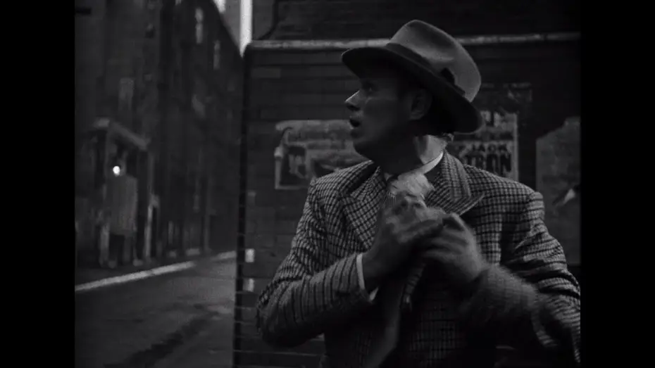 Watch film Night and the City — LES FORBANS DE LA NUIT - Extrait "Une nuit, dans une ville..." VOST