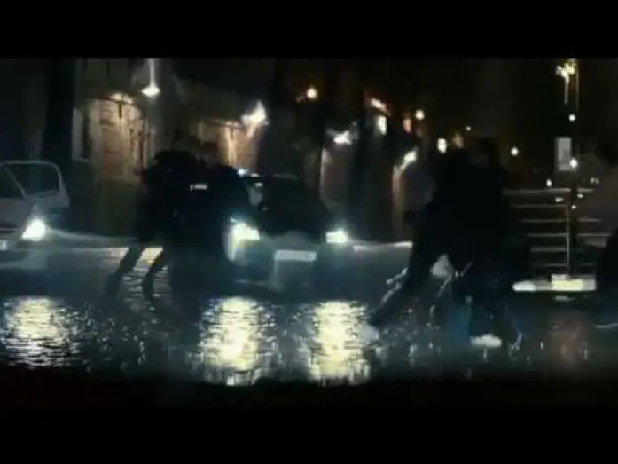 Watch film Paris by Night — Paris by Night / Une nuit (2012) - Trailer French