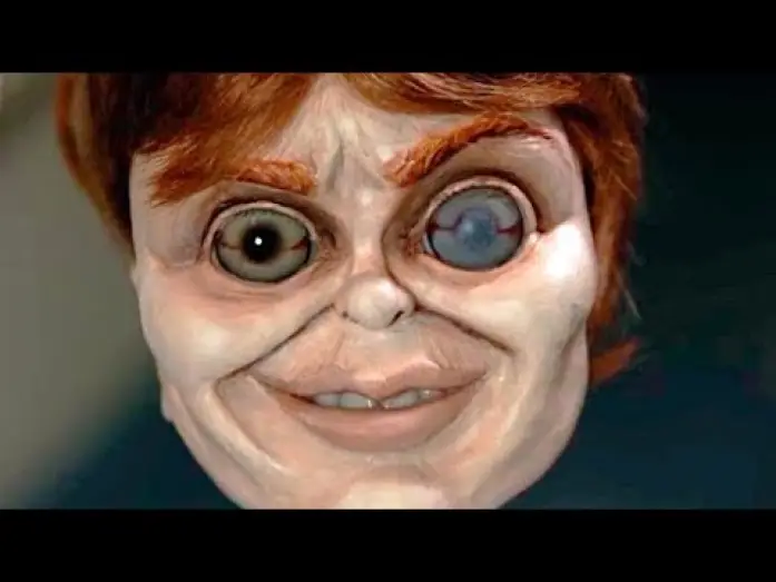 Watch film The Curse of Robert the Doll — ROBERT: El Muñeco Robert (Trailer español)