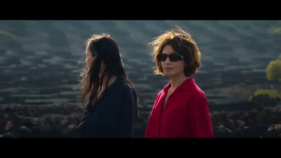 Watch film Bitter Christmas — Primer Teaser
