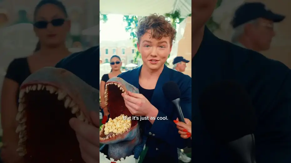 Watch film The End of Oak Street — 🦖 x 🍿. Only available on Oak Street, not for purchase.