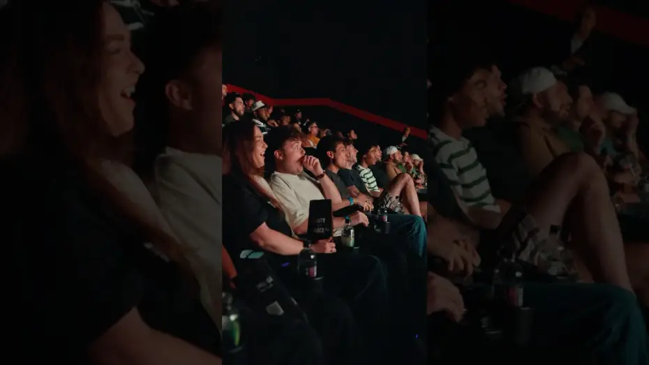 Watch film The End of Oak Street — Audiences got a sneak peek in 4DX