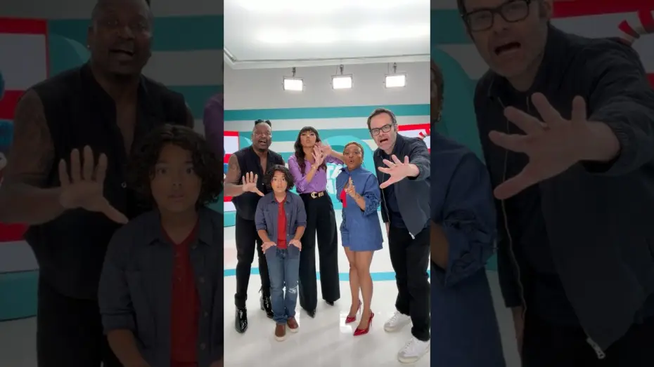 Watch film The Cat in the Hat — Clocking in at the blooper factory doing overtime.