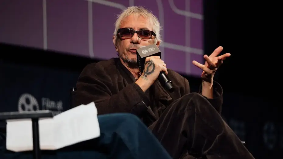 Watch film It's Not Me — Leos Carax with Annie Baker on It's Not Me