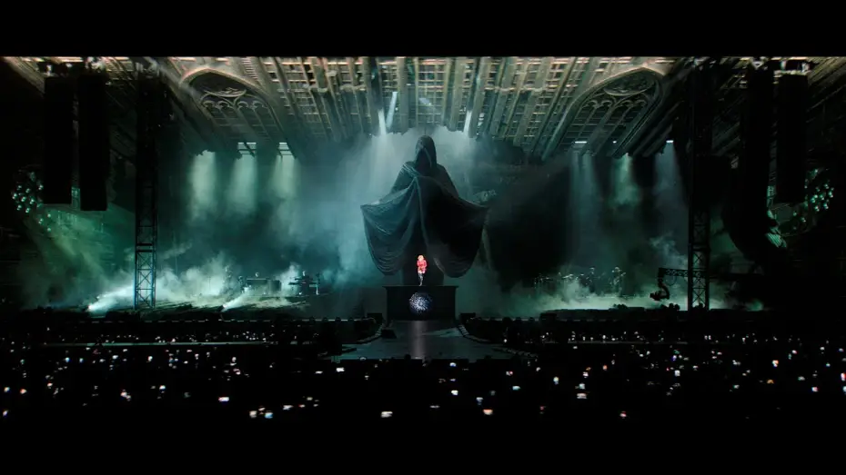 Watch film Mylène Farmer: Nevermore - The Movie — Mylène Farmer - Que je devienne... - Nevermore (extrait live)