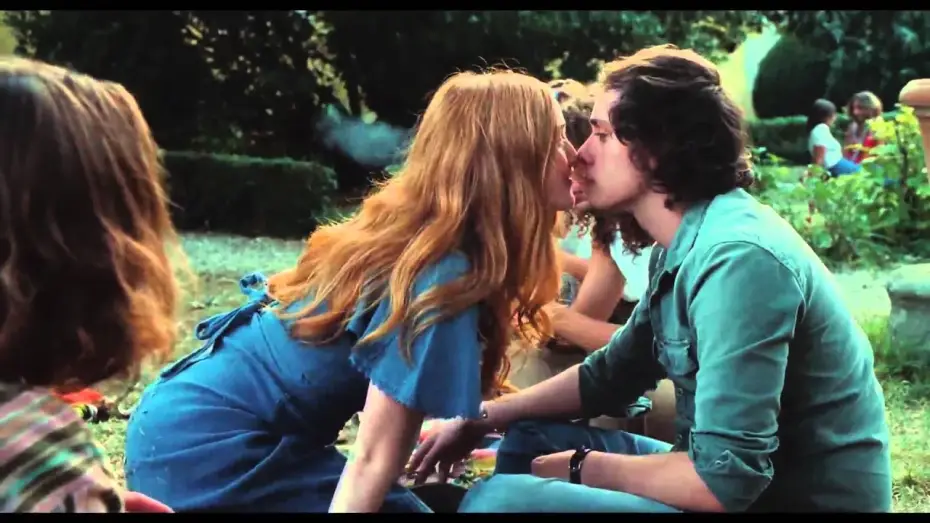 Watch film Something in the Air — Après mai - Bande Annonce VF