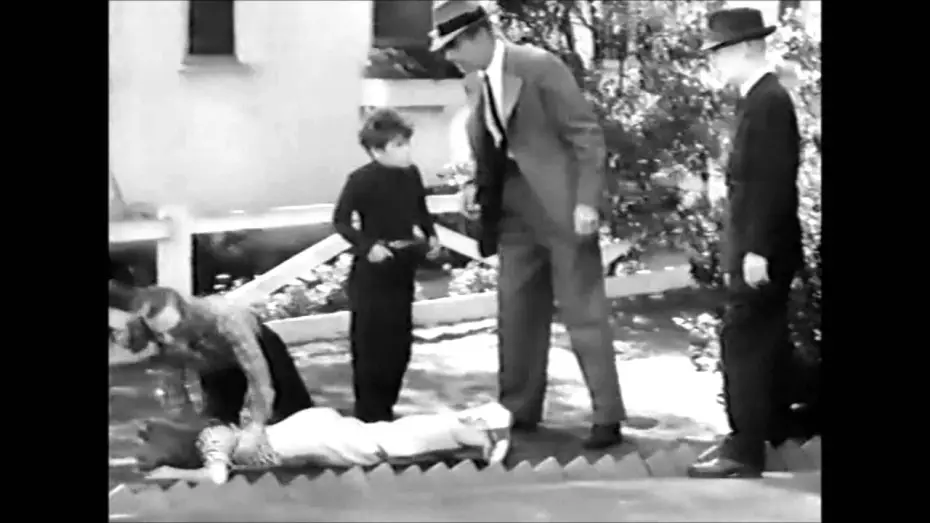 Watch film Home Sweet Homicide — Home Sweet Homicide (1946) - Clip