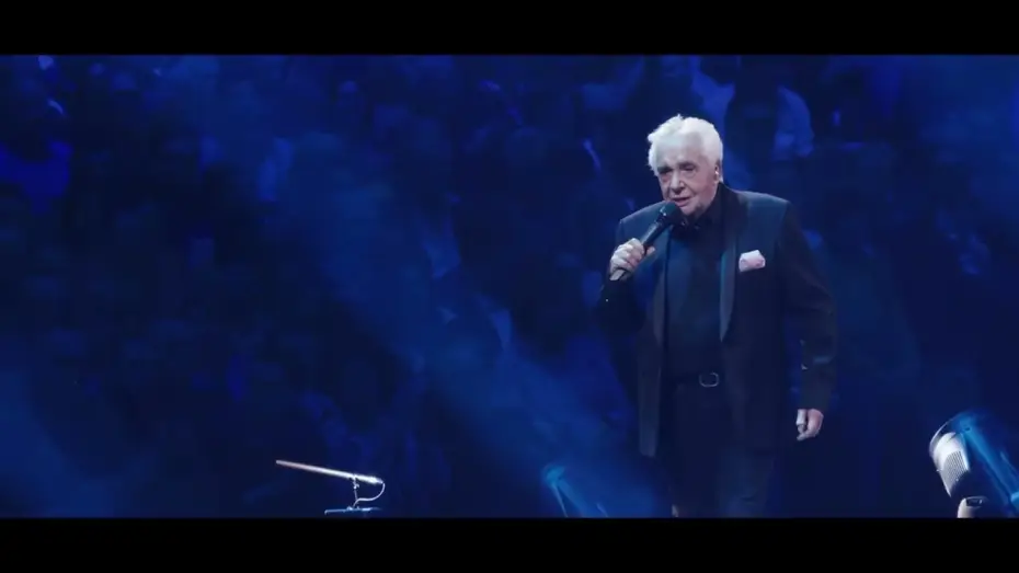 Watch film Michel Sardou : Je me souviens d'un adieu — SARDOU - LE CONCERT AU CINEMA | EXTRAIT