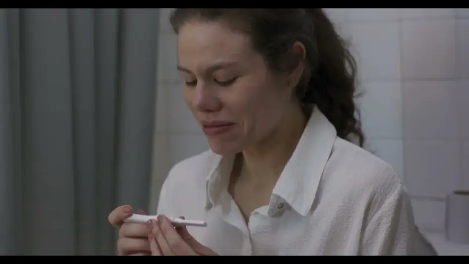 Watch film Colibr&iacute; | Colibr&iacute; l "Todav&iacute;a falta para el d&iacute;a de los inocentes" Clip