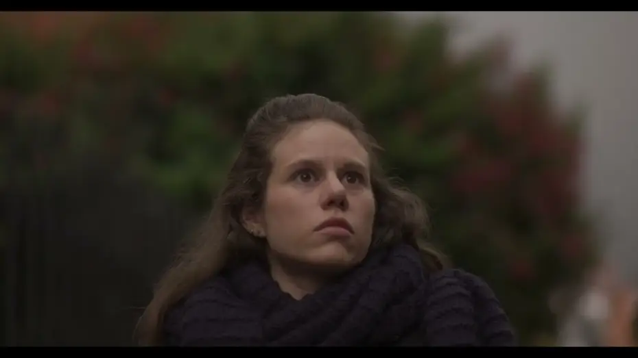 Watch film Colibr&iacute; | Colibr&iacute; l 'B&uacute;squeda' Clip