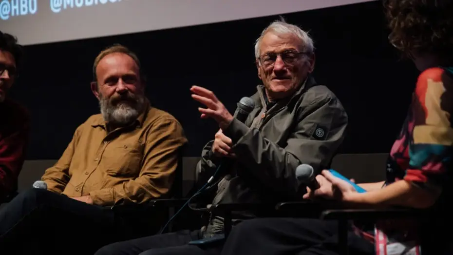 Watch film 7 Walks with Mark Brown — Pierre Creton and Vincent Barré on 7 Walks with Mark Brown