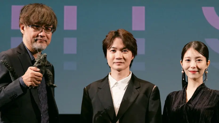 Watch film Godzilla Minus Zero — Takashi Yamazaki, Ryunosuke Kamiki, and Minami Hamabe on Godzilla Minus Zero