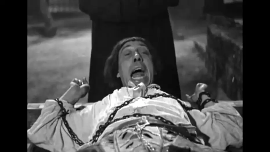 Watch film Francis the First — "Arrêtez la chèvre" extrait François Iᵉʳ  un film français réalisé par Christian-Jaque