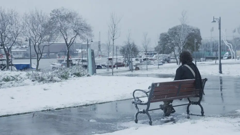 Watch film The Leaf Covered in Hoarfrost — Kırağı Tutmuş Yaprak (2026) | Kısa Film Resmî Fragman