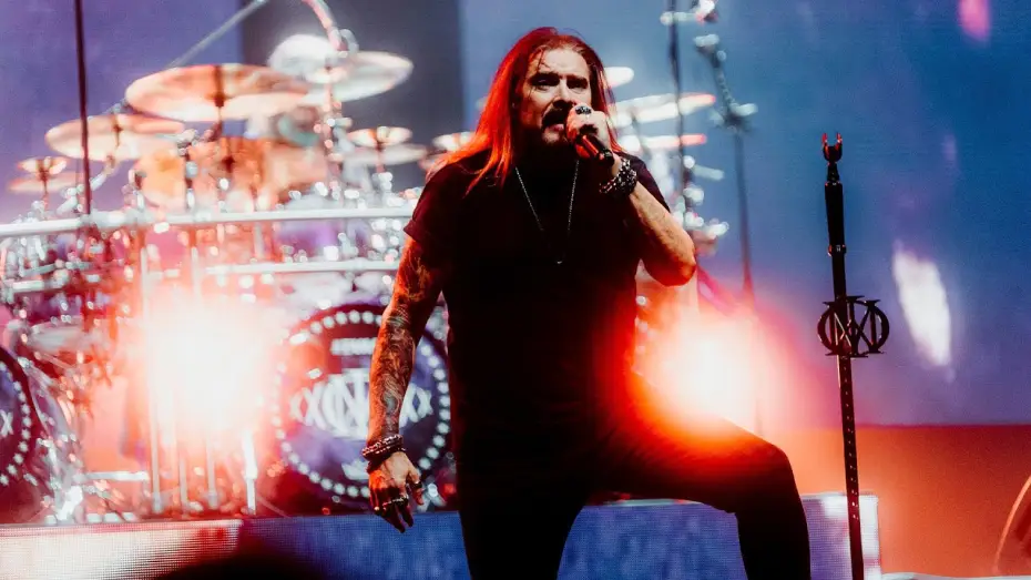 Watch film Dream Theater - Quarantième: Live à Paris — Dream Theater - Overture 1928 / Strange Déjà Vu (Quarantième Live à Paris)