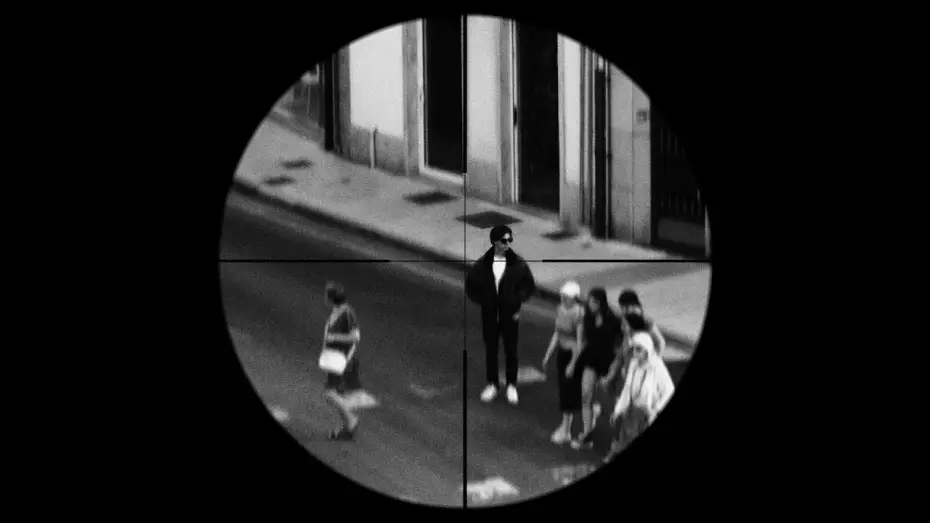 Watch film Tan Indefenso — Tan indefenso