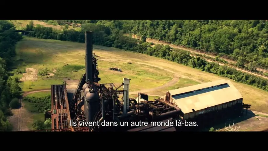 Watch film Out of the Furnace — LES BRASIERS DE LA COLÈRE - Bande Annonce VOST