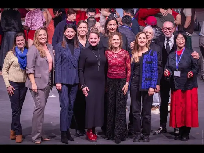 Watch film 45e Festival mondial du Cirque de demain — LES TROPHEES DU 45ème FESTIVAL