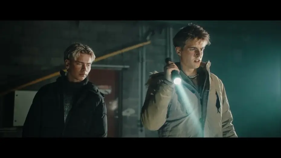 Watch film Undir &Iacute;snum | Undir &iacute;snum - Teaser trailer