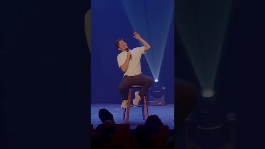 Watch film Thomas Marty - Allez, la bise ! — Thomas Marty - Allez, la bise ! (extrait)
