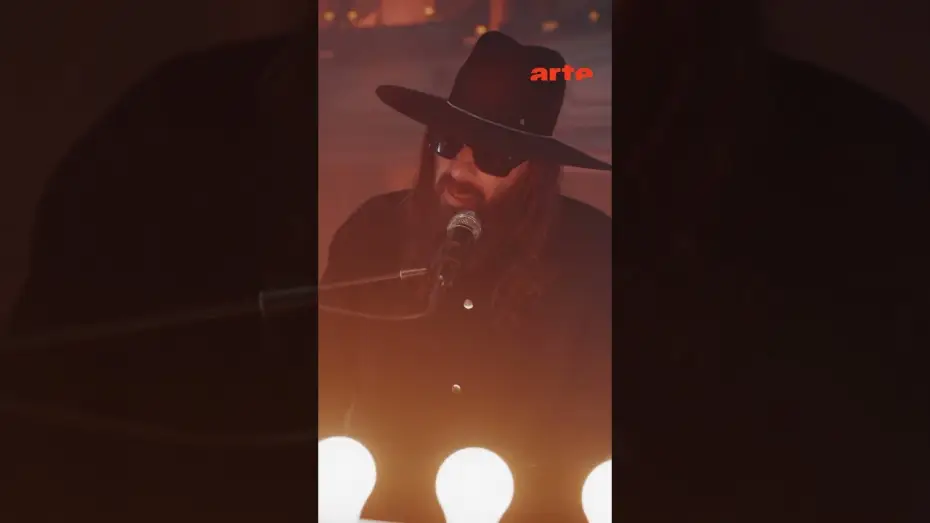 Watch film Sébastien Tellier at the Mirecourt Theater Passengers — Sébastien Tellier offre un concert hypnotisant au cœur du Théâtre de Mirecourt –ARTE Concert