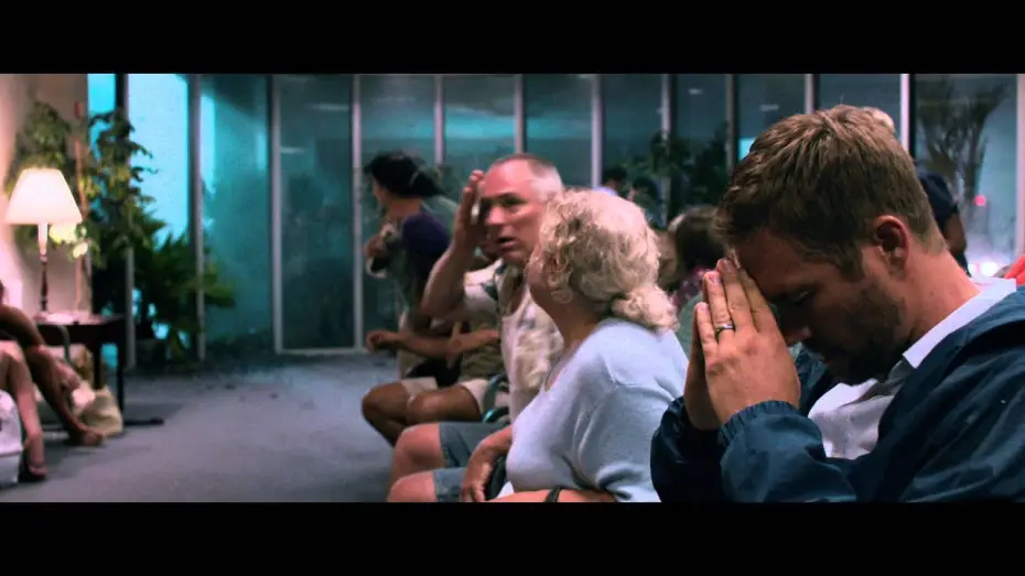 Watch film Hours — bande-annonce Hours / Paul Walker