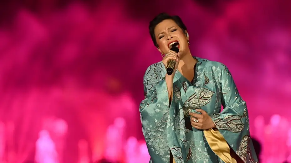 Watch film Disney Princess: The Ultimate Concert Celebration — Lea Salonga "Reflection"