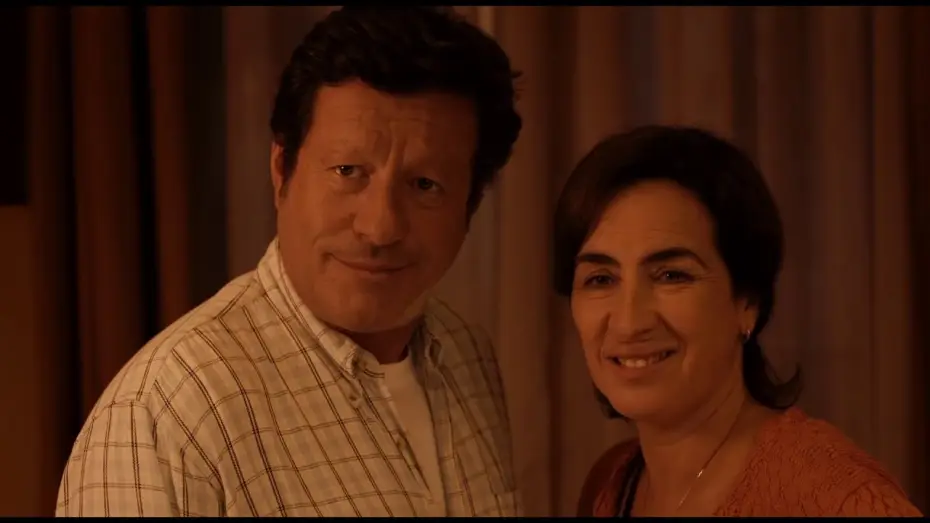Watch film The Gilded Cage — La Cage Dorée - bande annonce