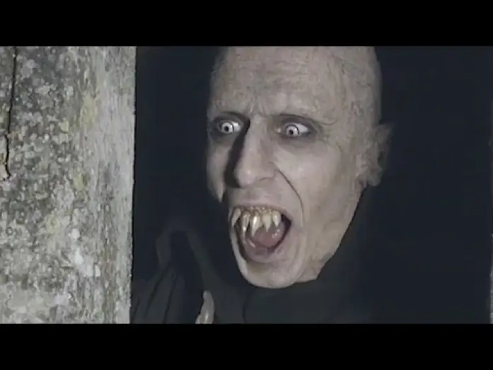 Watch film What We Do in the Shadows — 5 ZIMMER KÜCHE SARG | Trailer [HD]