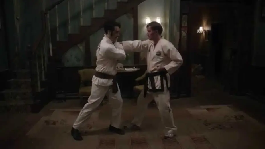 Watch film What We Do in the Shadows — [inédit] VAMPIRES EN TOUTE INTIMITÉ - PLUS SENSATIONNEL QUE GRAVITY