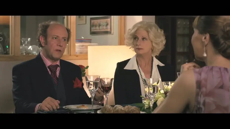 Watch film A Boss in the Living Room — Un Boss in Salotto - Cena - Clip dal film | HD