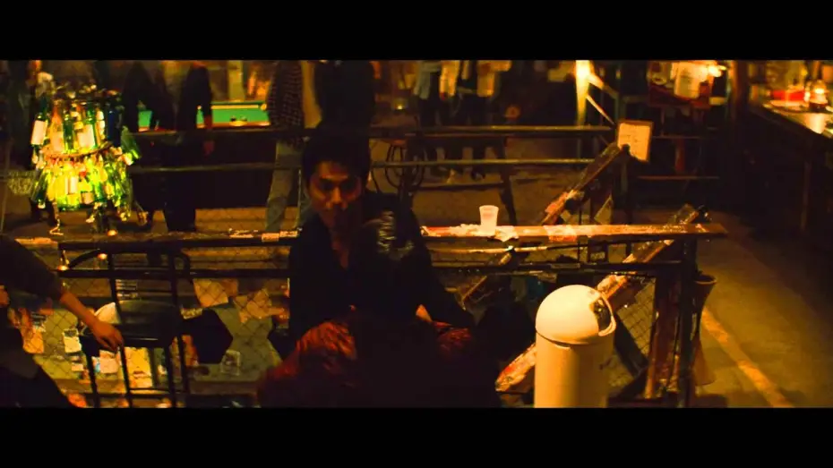 Watch film Crows Explode — CROWS EXPLODE - extrait "Bataille de bar" VF