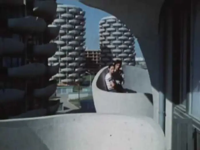 Watch film La Décharge — La ville bidon - 1