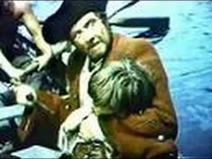 Watch film Dr. Syn, Alias the Scarecrow — Treasure Island & Dr. Syn, Alias The Scarecrow (Trailer for TV, 1975)