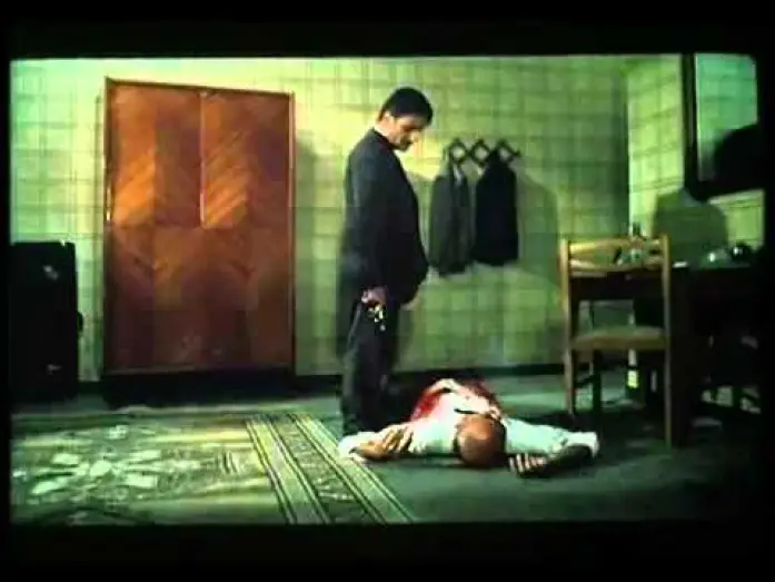 Watch film Three Men and a Leg — Tre Uomini E Una Gamba trailer