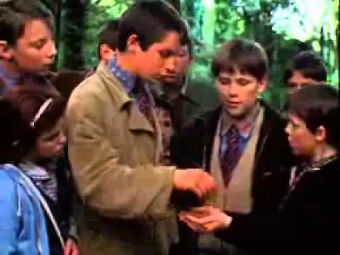 Watch film War of the Buttons — War of the Buttons   Trailer