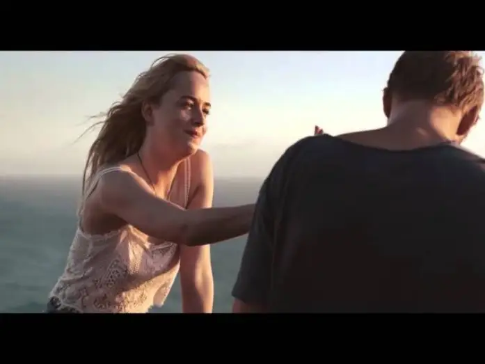 Watch film A Bigger Splash — Cegados por el sol - Trailer español (HD)