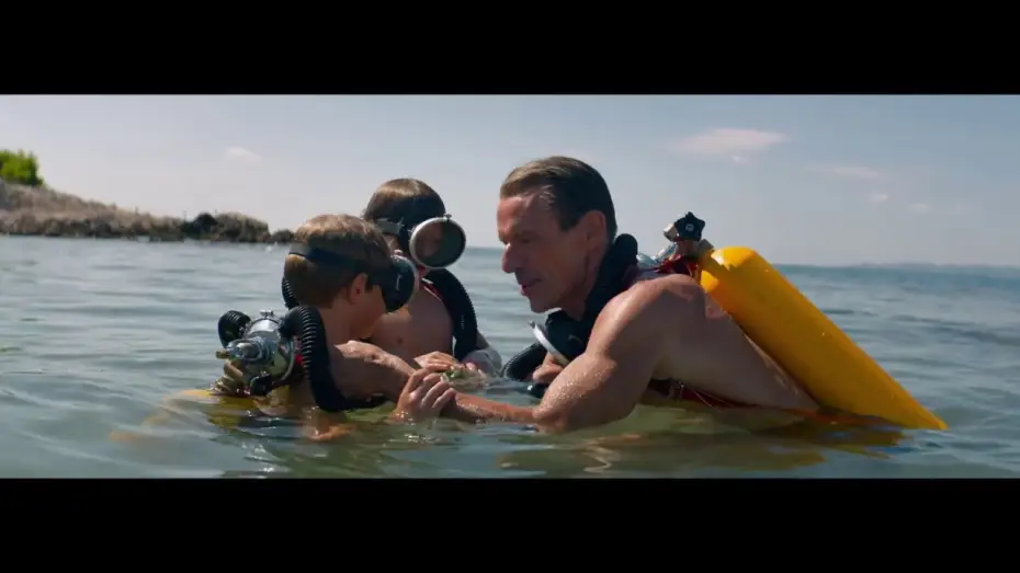 Watch film The Odyssey | L'ODYSS&Eacute;E - extrait "Plong&eacute;e en famille"