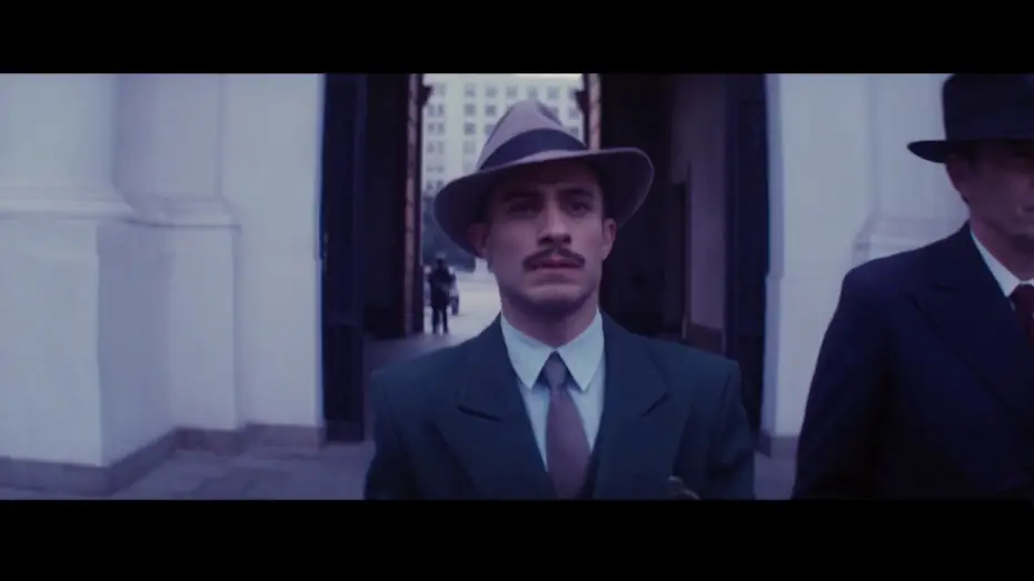 Watch film Neruda — NERUDA - un film de Pablo Larrain - spot "A la santé du poète"