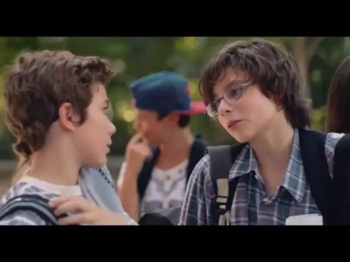 Watch film The New Kid — El novato - Trailer español (HD)