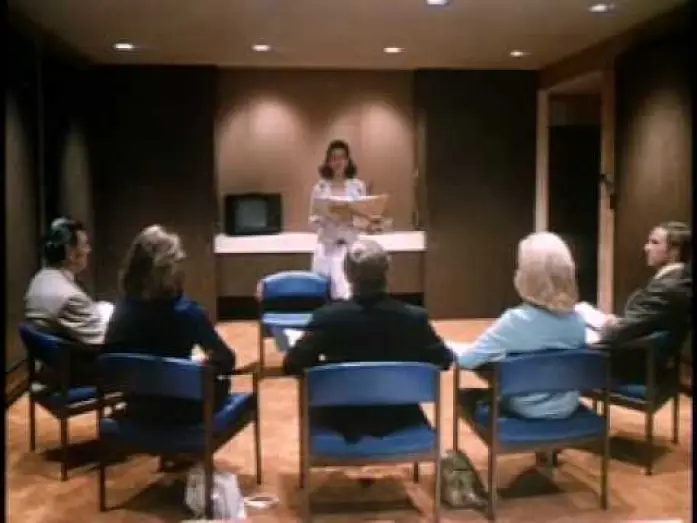 Watch film Smile — Smile 1975 theatrical trailer