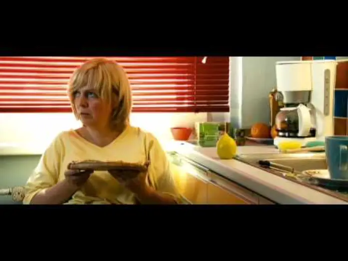 Watch film The Hairdresser — Die Friseuse - Trailer