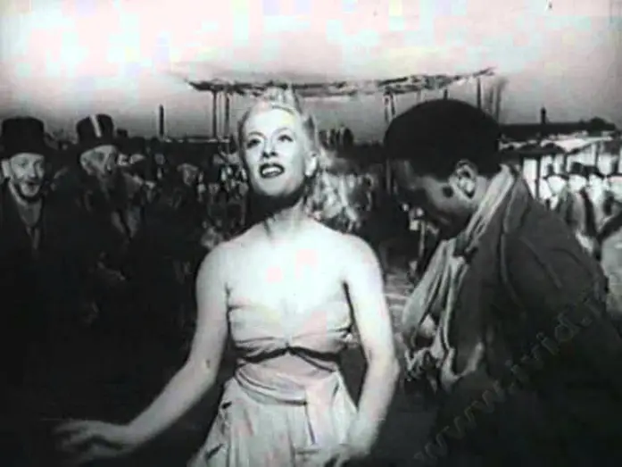Watch film Miracle in Milan — MIRACOLO A MILANO (1951) - Trailer Italiano