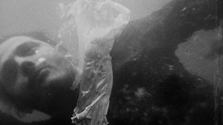 Watch film L'Atalante | Underwater Dance