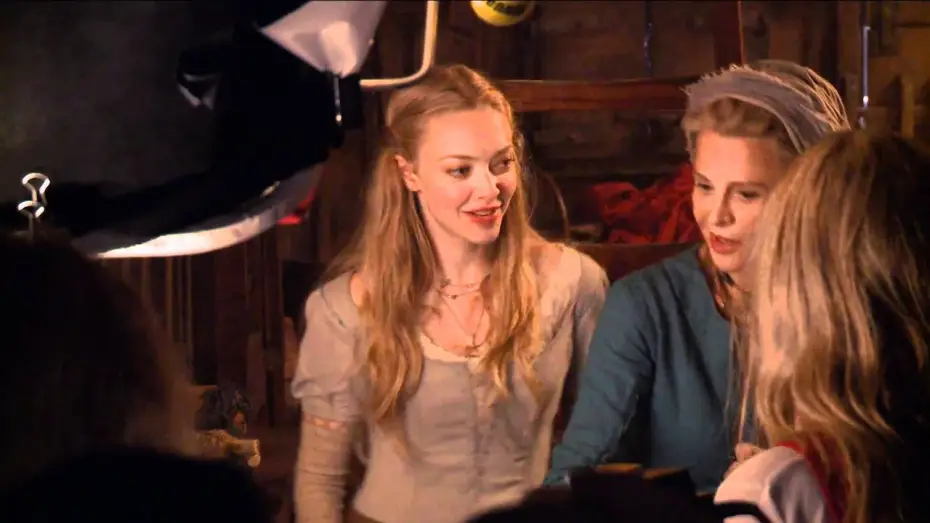 Watch film Red Riding Hood — Dziewczyna w Czerwonej Pelerynie - Featurette: Casting a Fairy Tale