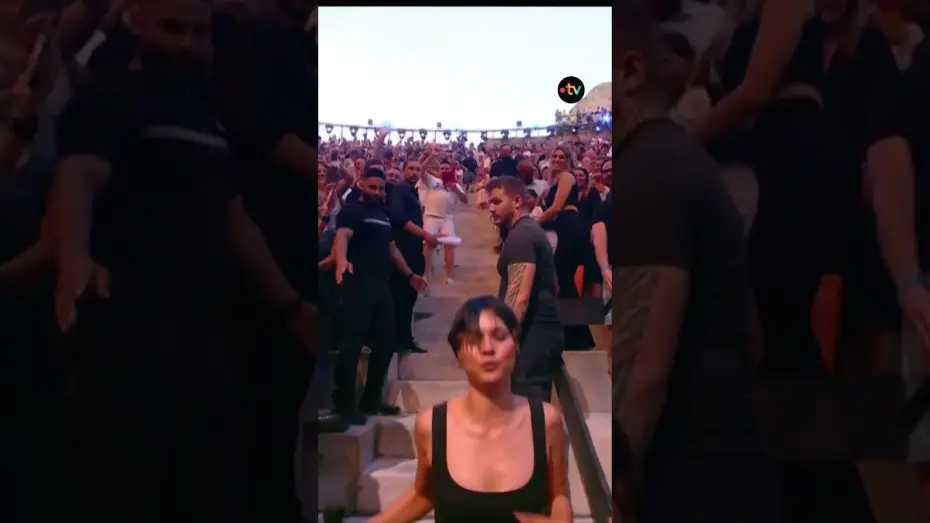 Watch film La F&ecirc;te de la Musique &agrave; Orange | Miki fait chanter le public de la F&ecirc;te de la musique !