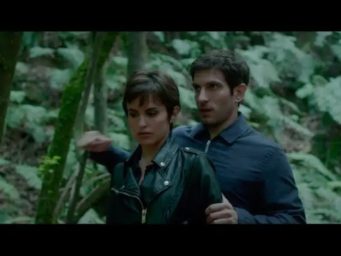 Watch film Mist & the Maiden — Tráiler final de 'La Niebla y la Doncella': Nunca se está suficientemente cerca de la verdad