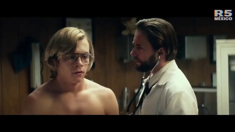 Watch film My Friend Dahmer — Trailer - My Friend Dahmer (Sub. Español)
