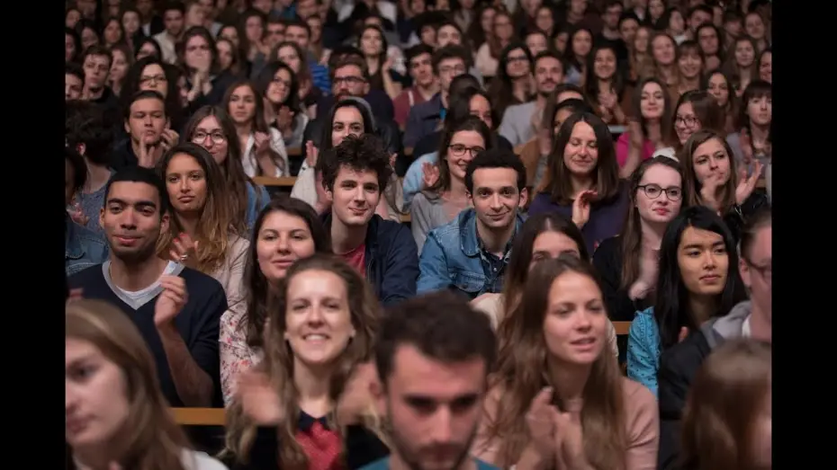 Watch film The Freshmen — Mentes brillantes - Trailer español (HD)